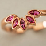 Rosé Leaf CZ Silver Toe Ring - Image 3