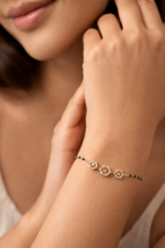 Golden Noir manglasutra Bracelet